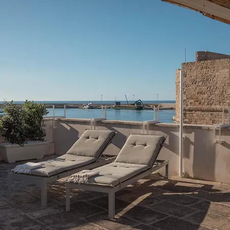 Palazzotto Al Castello, Charme And Sea Holiday home Monopoli