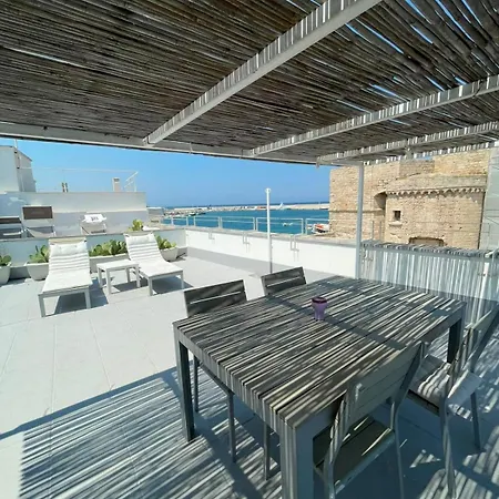 Noah & Apartment Monopoli